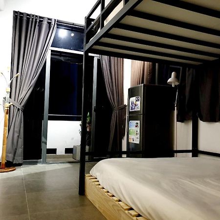 Zvillage Ncc - Modern Townhouse In District 1 Хошимин Экстерьер фото